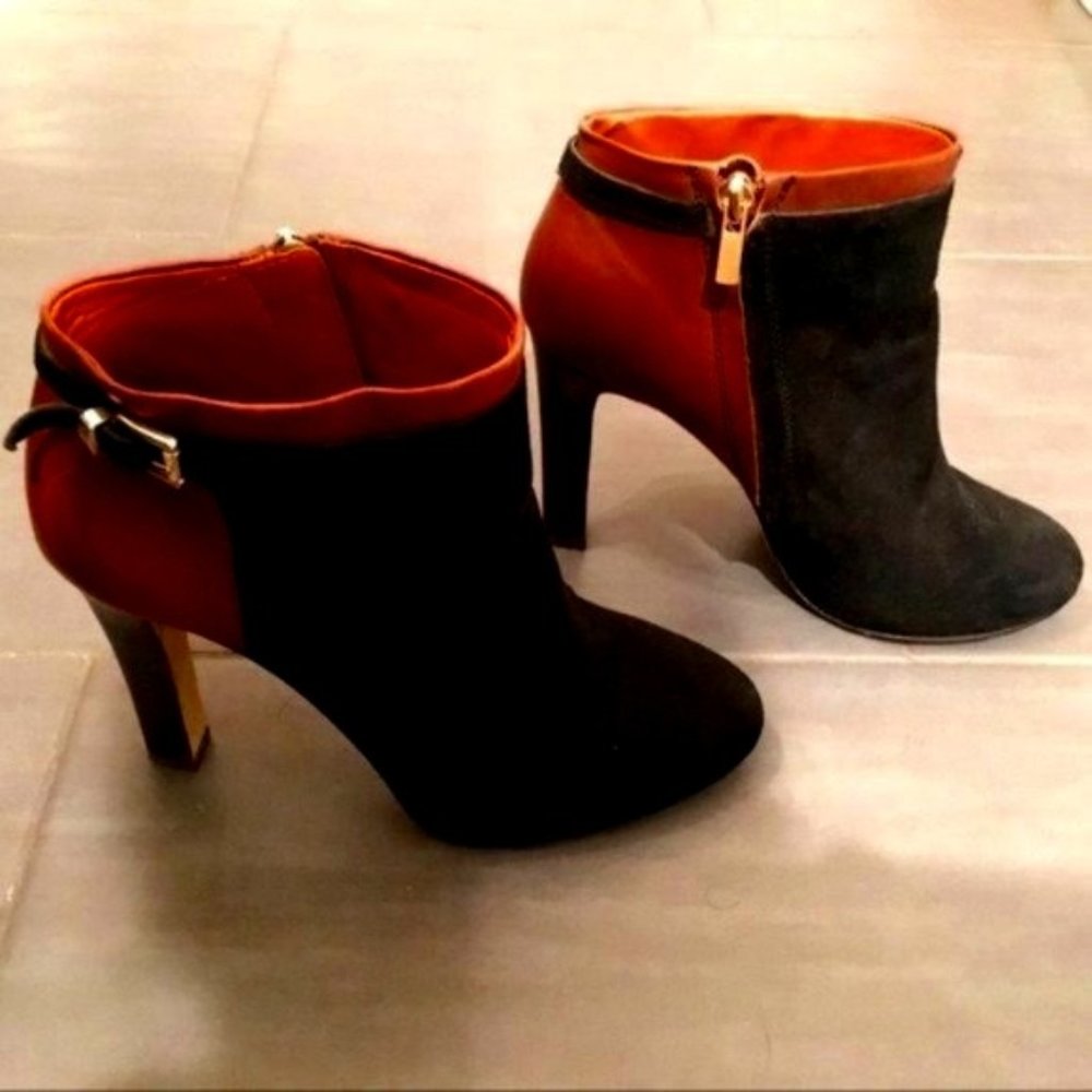 Banana Republic 4.25" Heel Booties Black Suede + Tan Leather Size 7.5